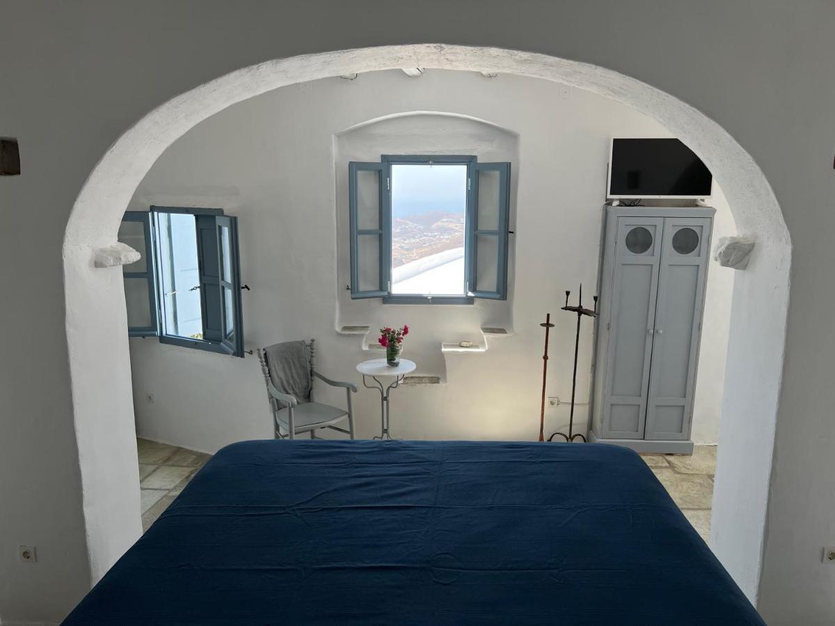 Windhouses Serifos Exterior photo